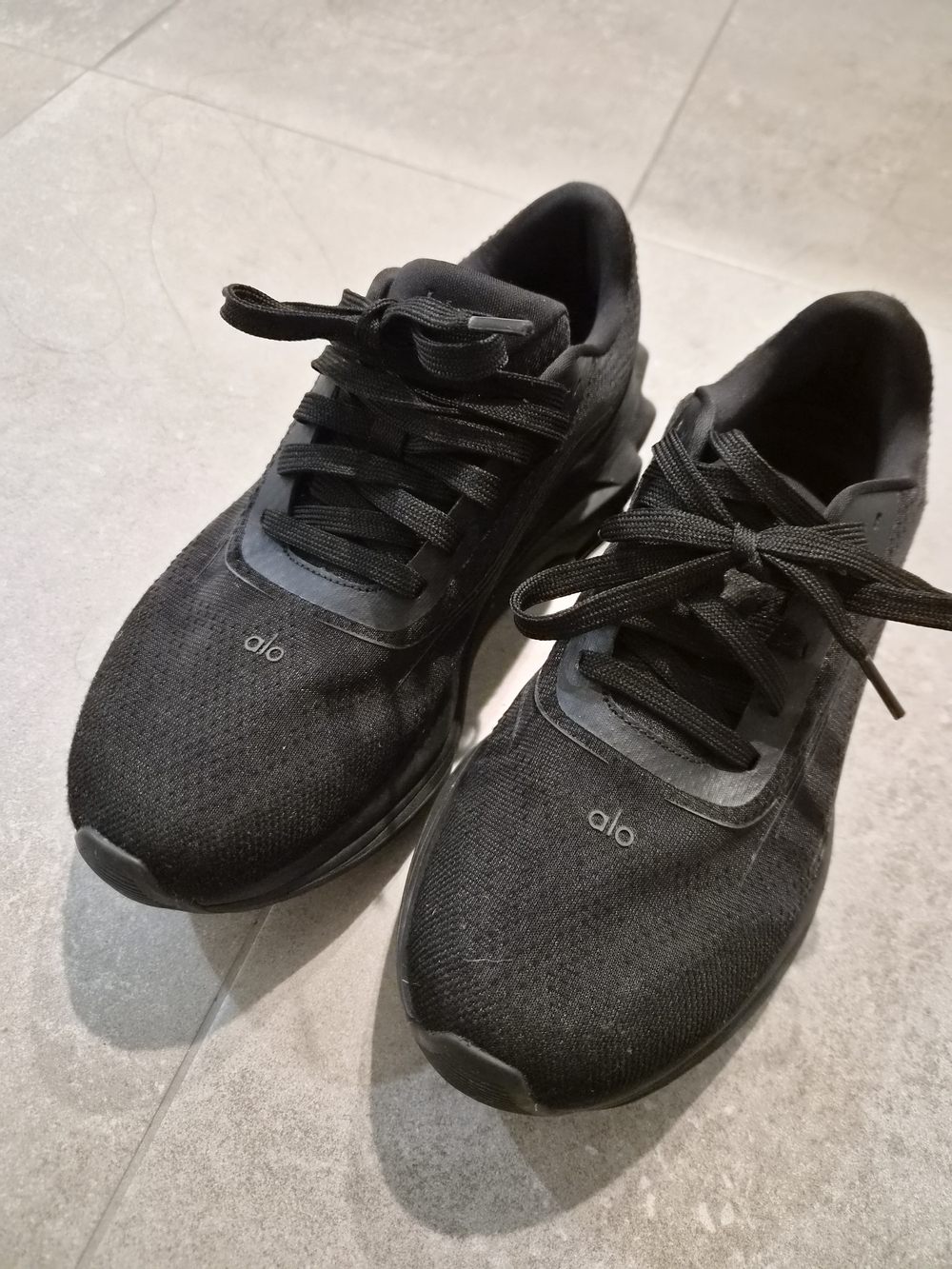 Alo Black Mesh Lace-Up Athletic Sneakers